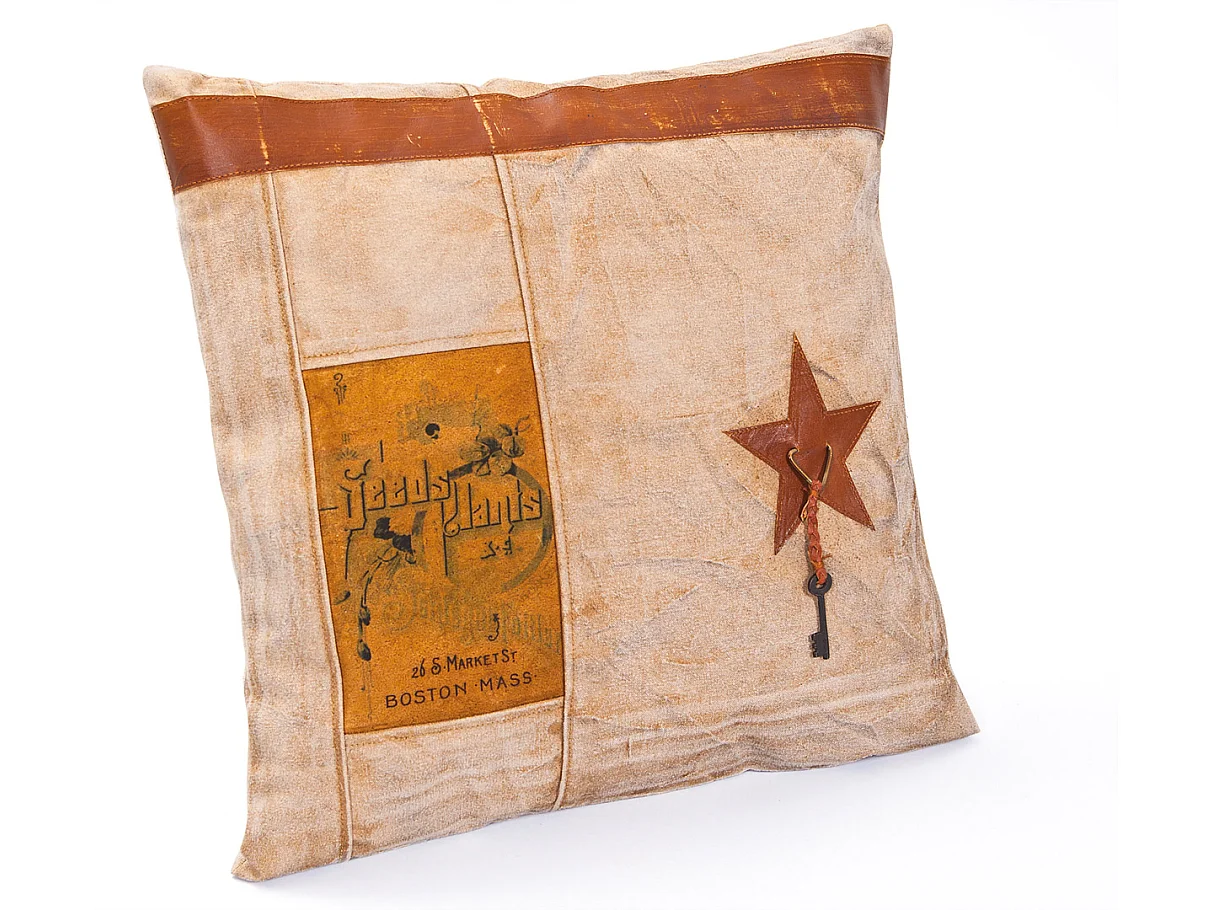 Cuscino Lukka marrone.