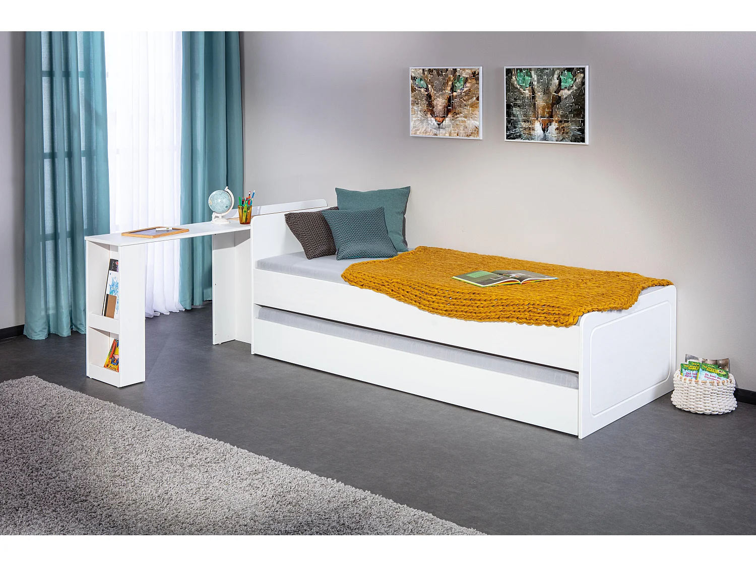 Negras bed en uitschuifbaar bed incl. 2 lattenbodems, 1 uitschuifbaar bureau met 2 vakken wit.