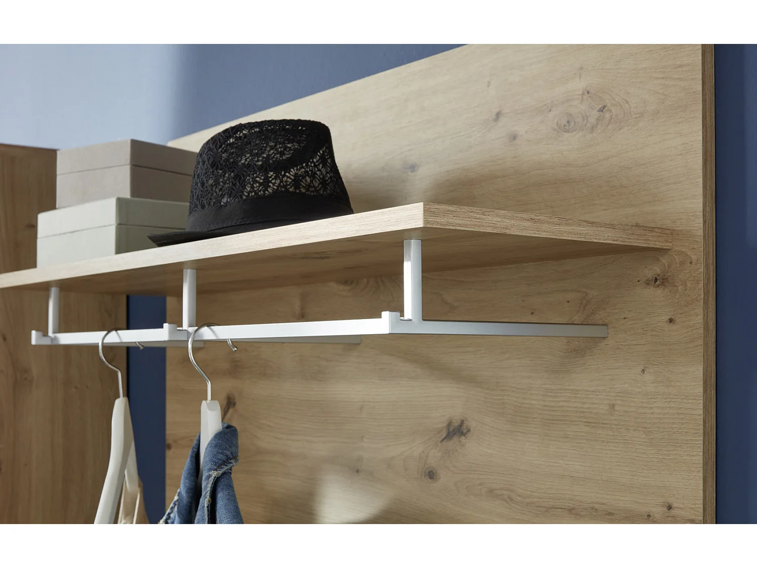 Amanda/MandoGD kapstok 1 plank, 1 kapstok en 3 kapstokhaken eiken decor.