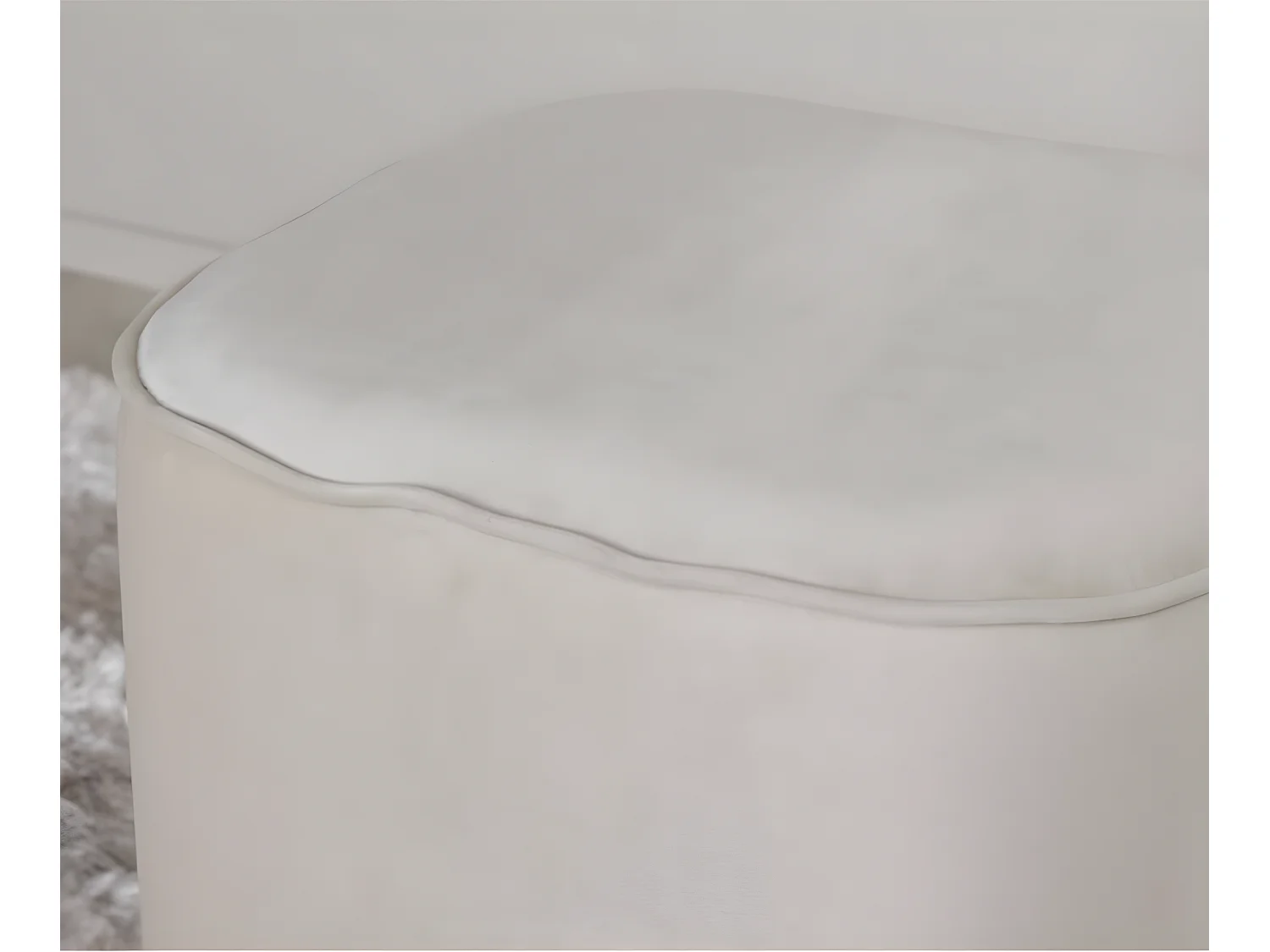 Piff Pouf, Hocker Ø44cm Velour weiß.