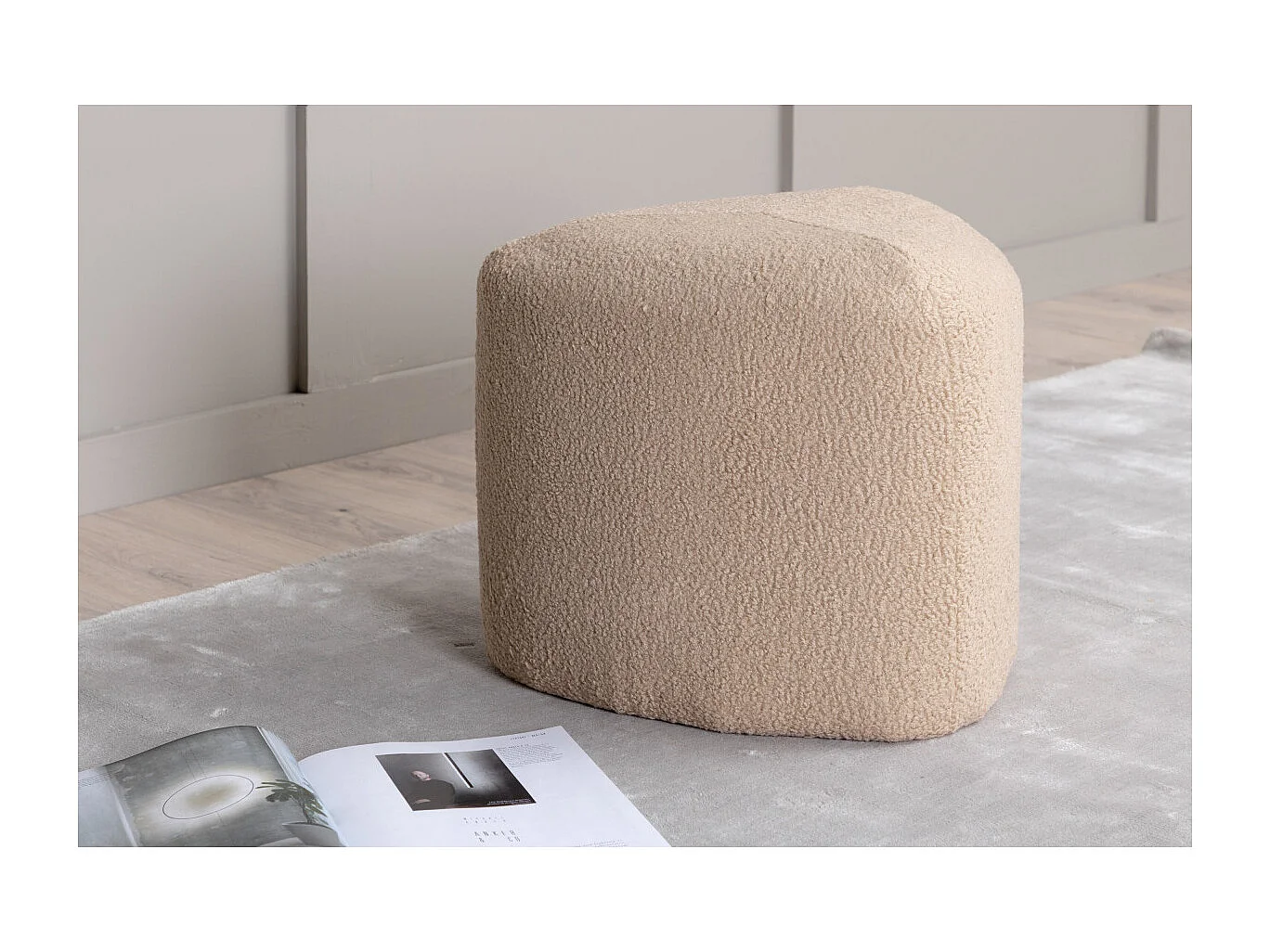 Peg poef, hocker Ø46cm teddystof beige.