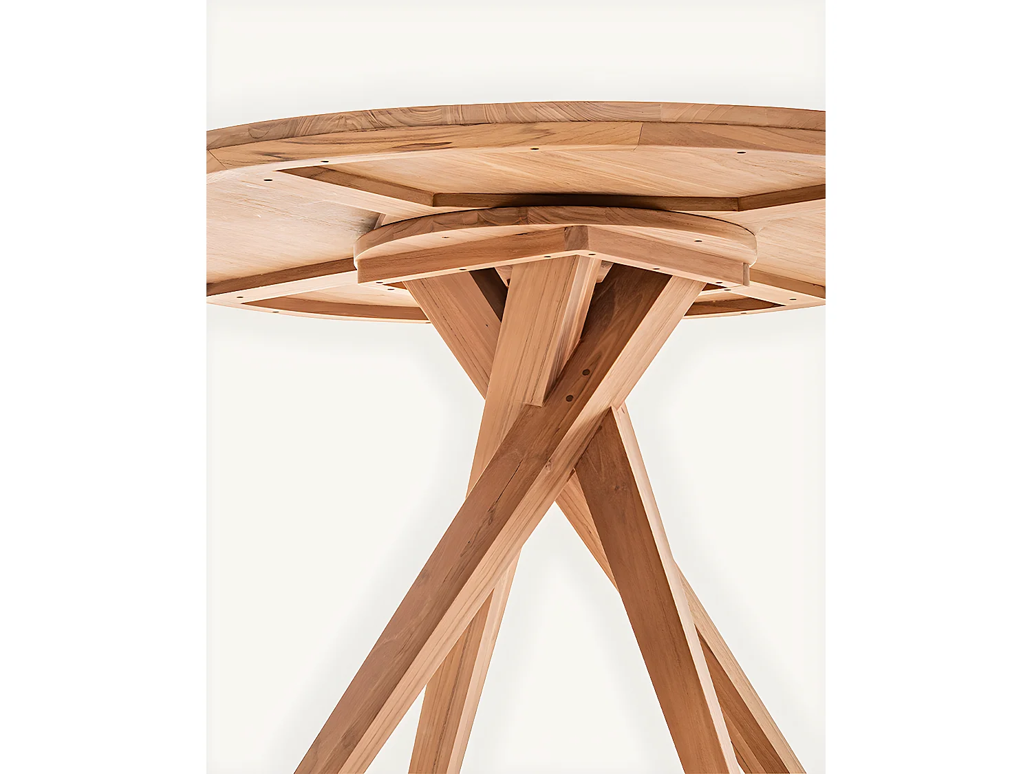 Shiraz - Table repas ronde en teck massif D110 cm 4/6 pers.