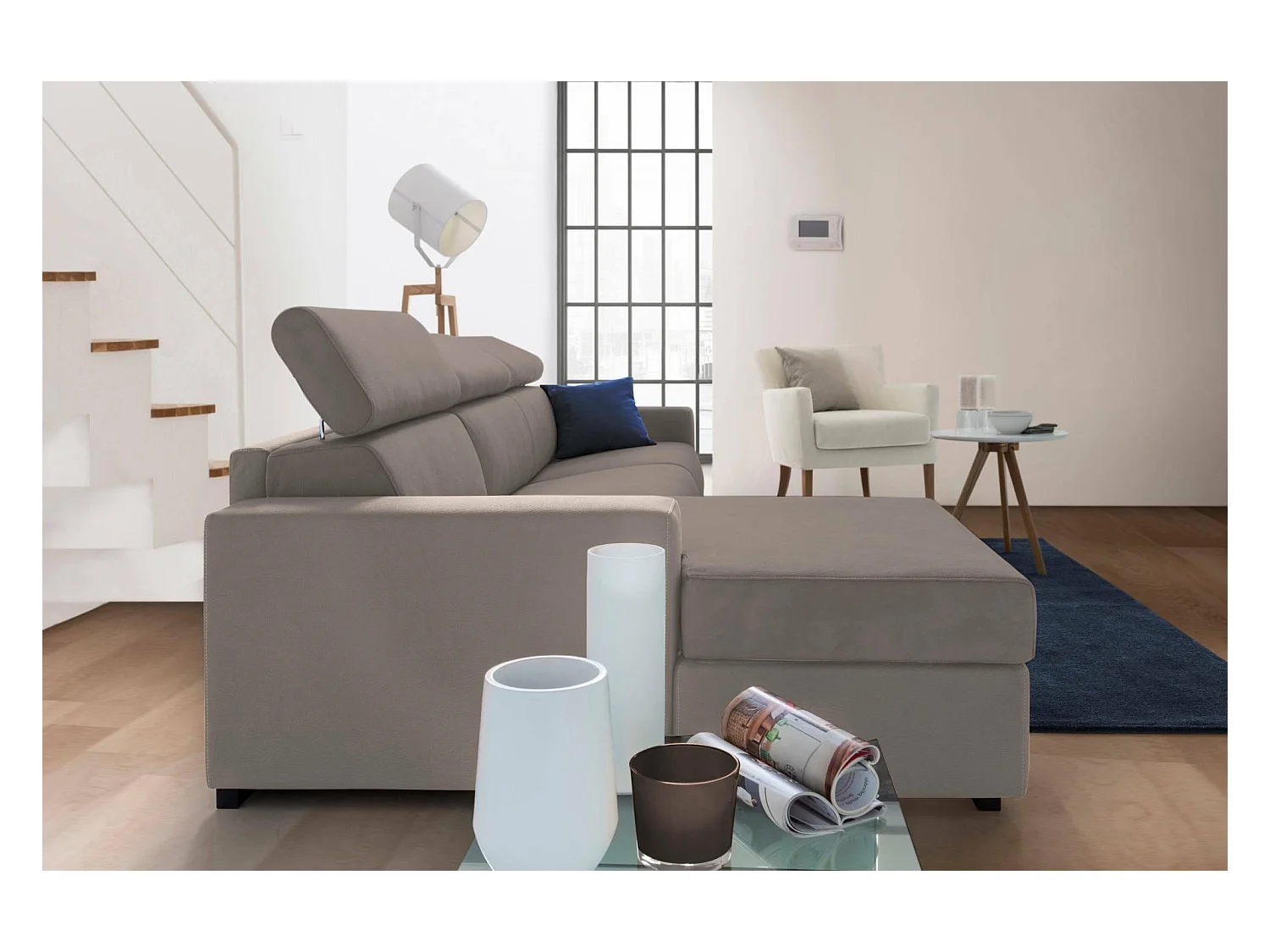 Sofá cama con chaise longue en tejido gris tórtola 280x95h85 cm