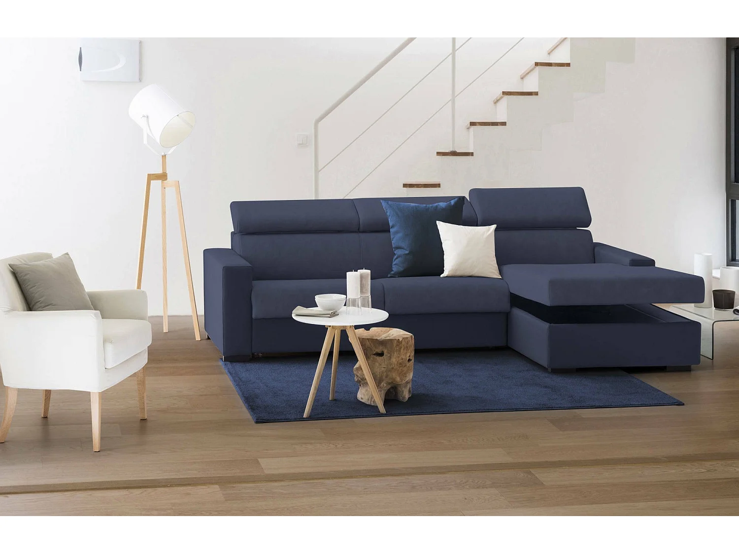 Divano fisso con penisola in tessuto blu 280x95h85 cm