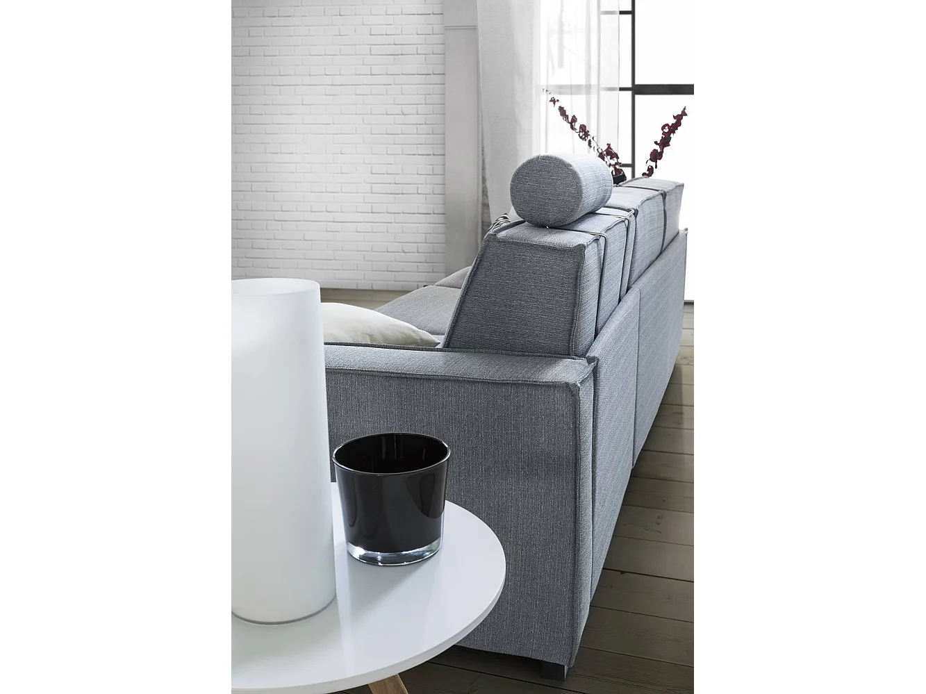 Dmene vaste bank, Grote 2-zitsbank, 100% Made in Italy, Woonkamerbank in stof, met slanke armleuningen, 180x95h90 cm, Grijs