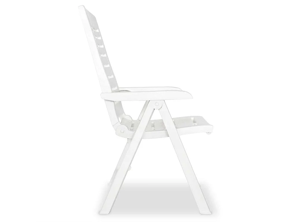 Conjunto de 6 cadeiras reclináveis dobráveis de plástico branco.