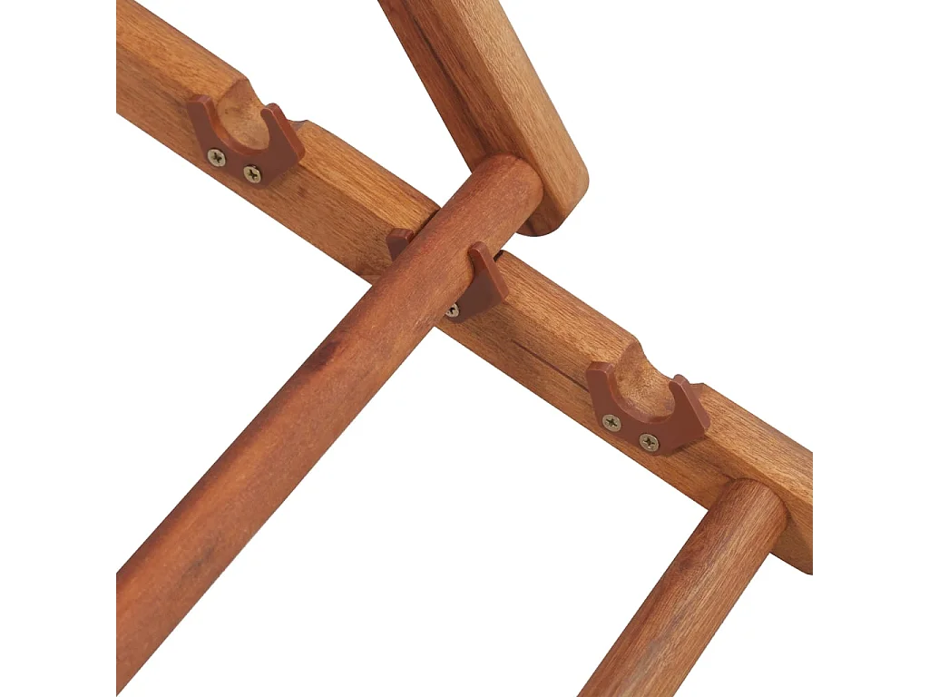 Sedia pieghevole in tessuto e struttura in legno, colore rosso.