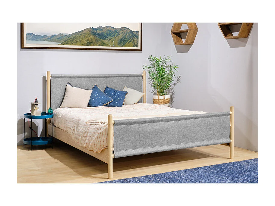 Lit 140 x 200 cm en bois de frêne et feutrine gris - AGDE 6599