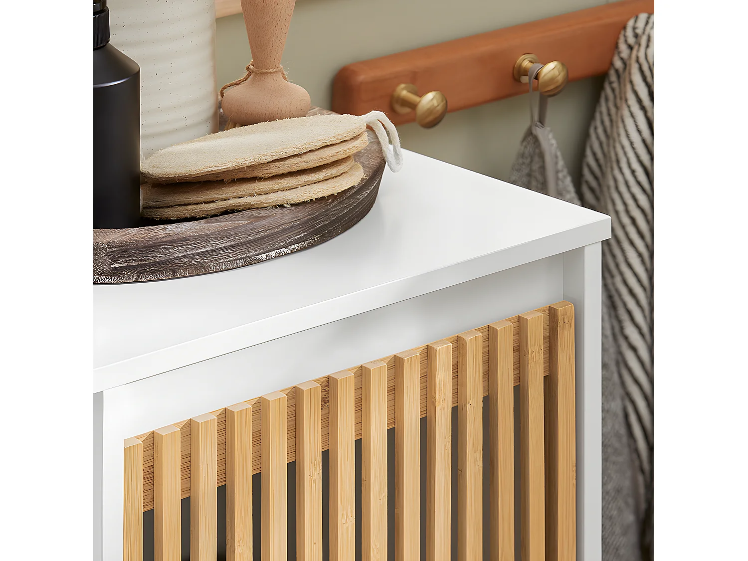 Cesto para Ropa Sucia Armario Multifuncional de Baño Mueble de Suelo con 1 Cesto Blanco 32 x 33 x 85 cm BZR126-W SoBuy ES