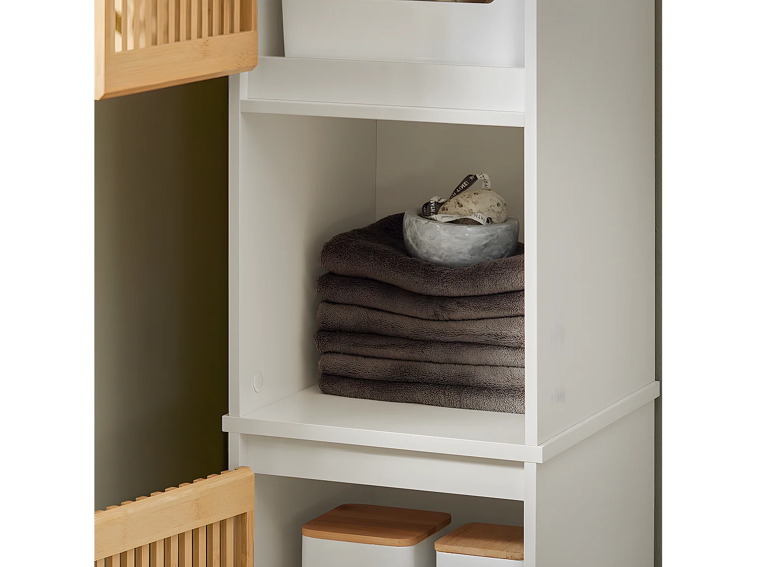 SoBuy BZR127-W Meuble Colonne Armoire de Salle de Bain Étagère Étroite Meuble de Rangement Salle de Bain avec 2 Portes, 1 Compartiment