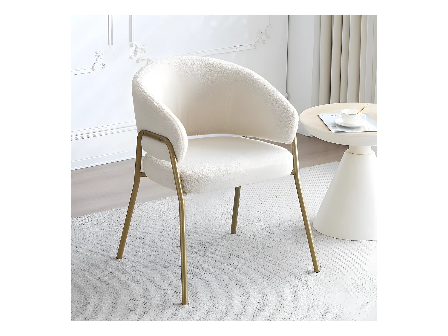 Stoel - sherpa stof - gouden poten - beige