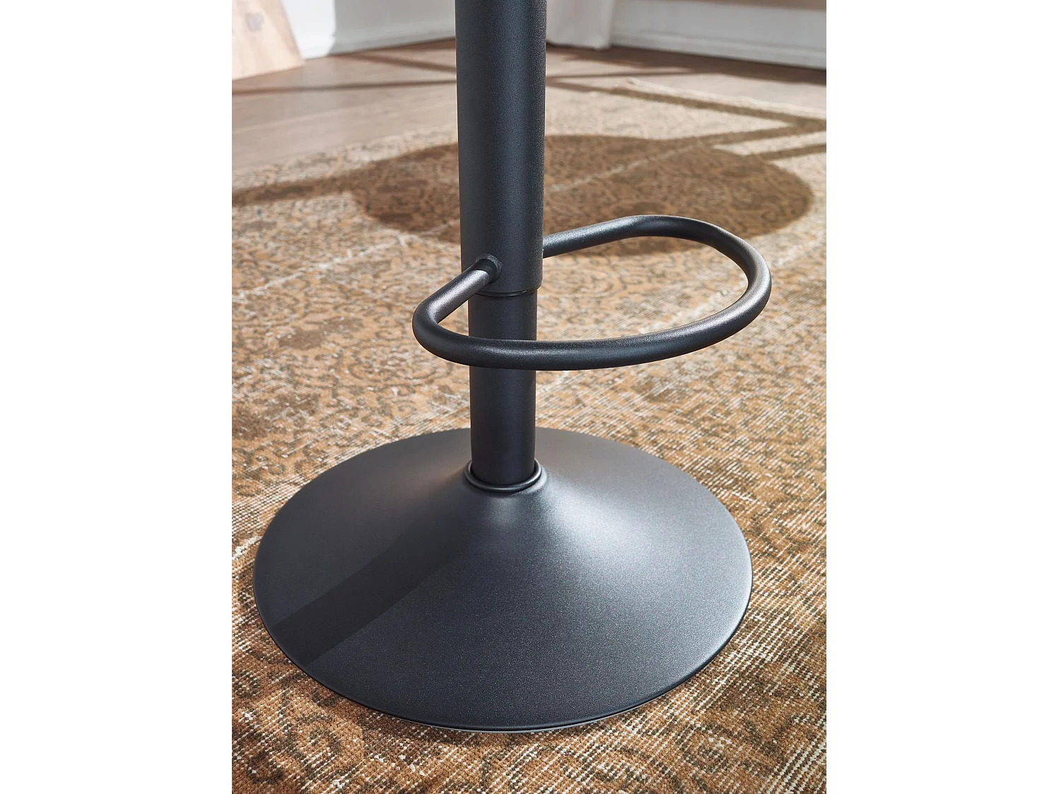 Tabouret de bar Tabouret noir Tabouret de bistrot en métal Tabouret de comptoir rond 100 kg