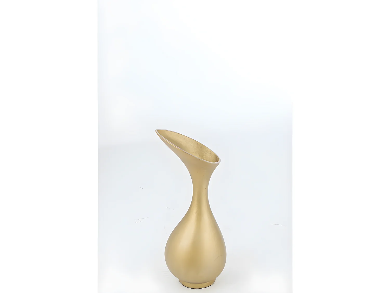 Jarrón de Aluminio Dorado 19x17x45cm