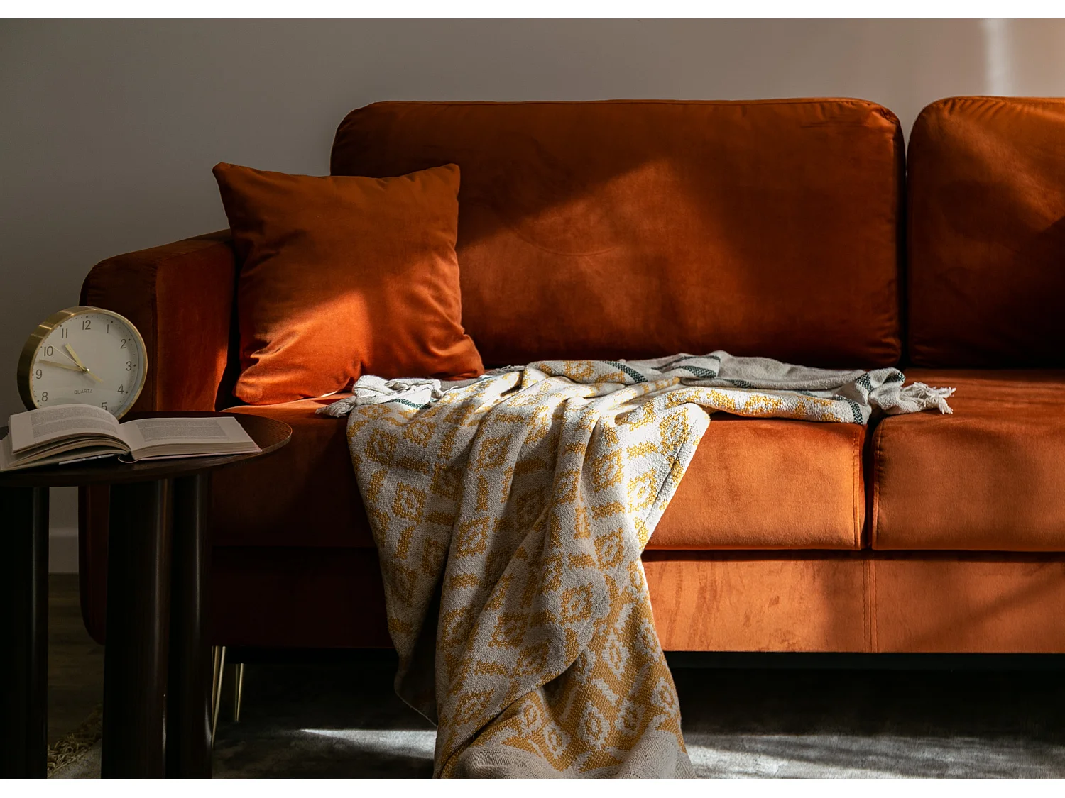 Canapé convertible - 200 cm - 3 places - velours hydrophobe - cuivre - VALICO