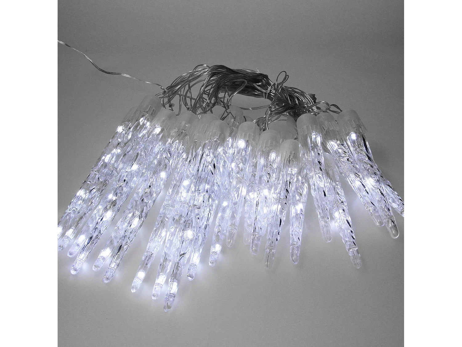 ECD Germany LED Eiszapfen Lichterkette Kaltweiß 72 LEDs, 6,9m, 8 Modi, Timer, IP44 Außen, Eiszapfenkette Eisregen Weihnachtsbeleuchtung Weihnachtsdeko