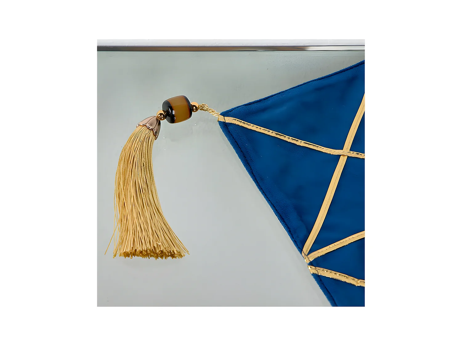 Camino azul 30*180 triangulos tiras  dorada terciopelo fanny