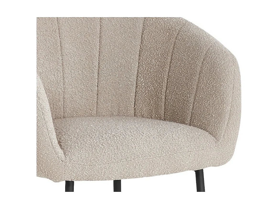 Chaise SEVILLE – Tissu bouclé sable – Pieds métal noir – H79 x L57 x P62 cm