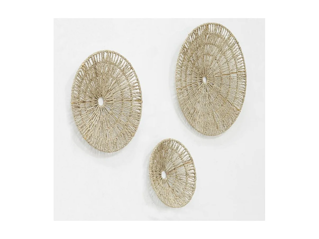 Décor mural en jonc ajouré