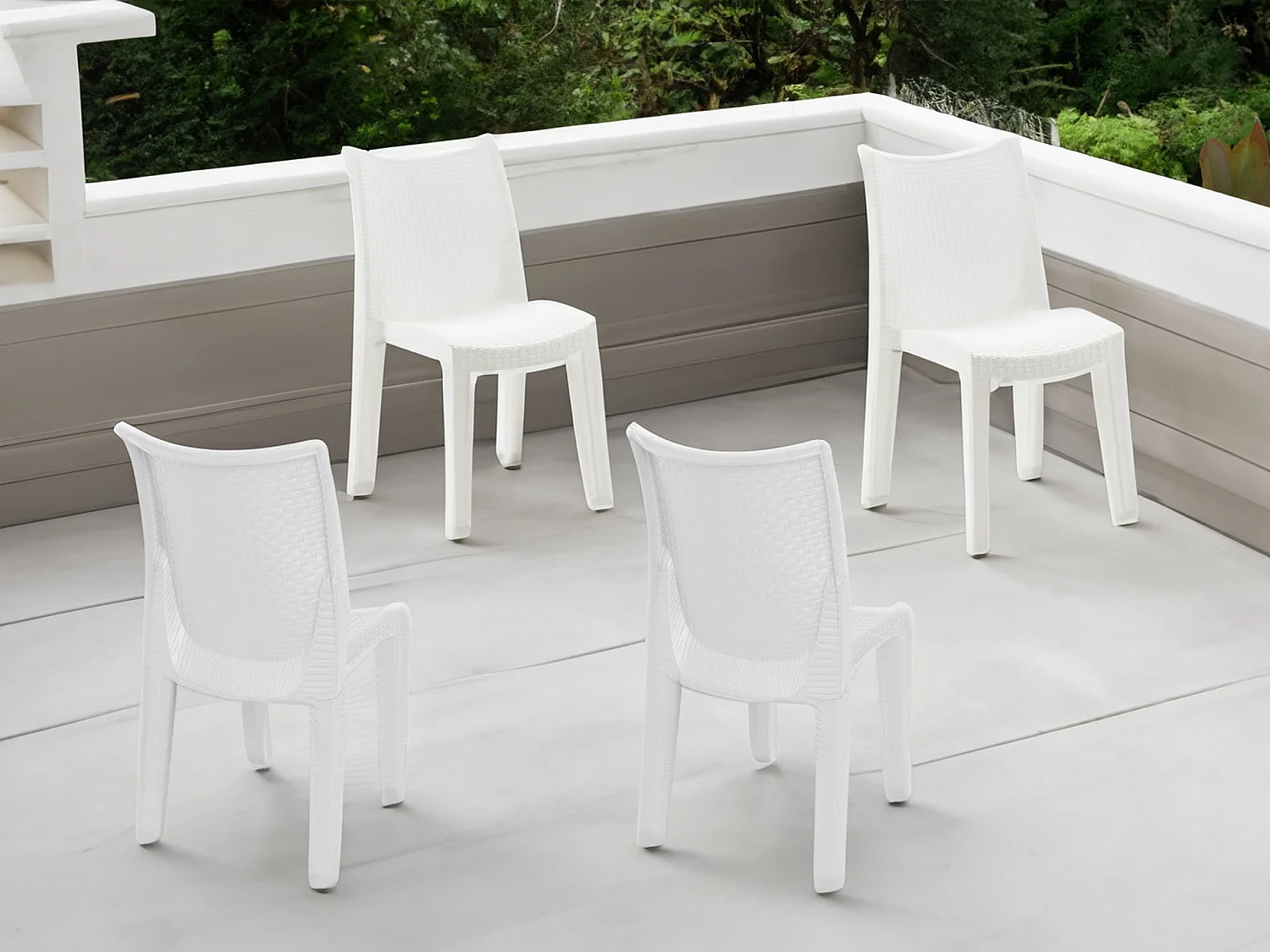 Dmaldin buitenstoel, Set van 4 tuinstoelen, Stoel voor eettafel, Buitenfauteuil met rotaneffect, 100% Made in Italy, 48x55h86 cm, Wit
