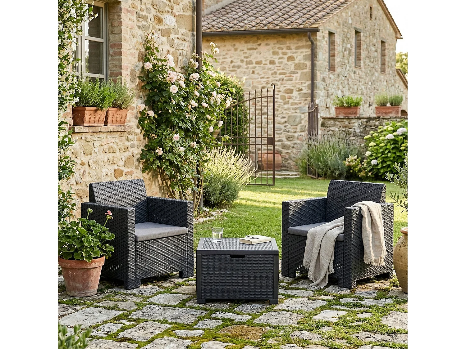 Dkrajn outdoor loungeset, Tuinset met kussens, Rotan effect loungeset voor binnen en buiten, 100% Made in Italy, Antraciet