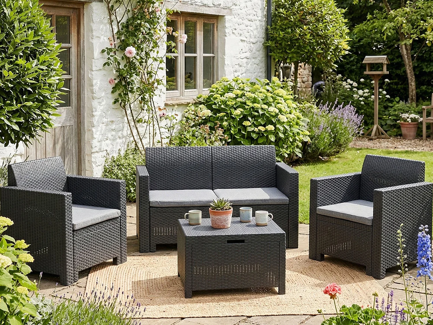 Ensemble de salon d'extérieur Venere, Ensemble de jardin avec coussins, Ensemble de salon d'intérieur effet rotin, 100% Made in Italy, Anthracite