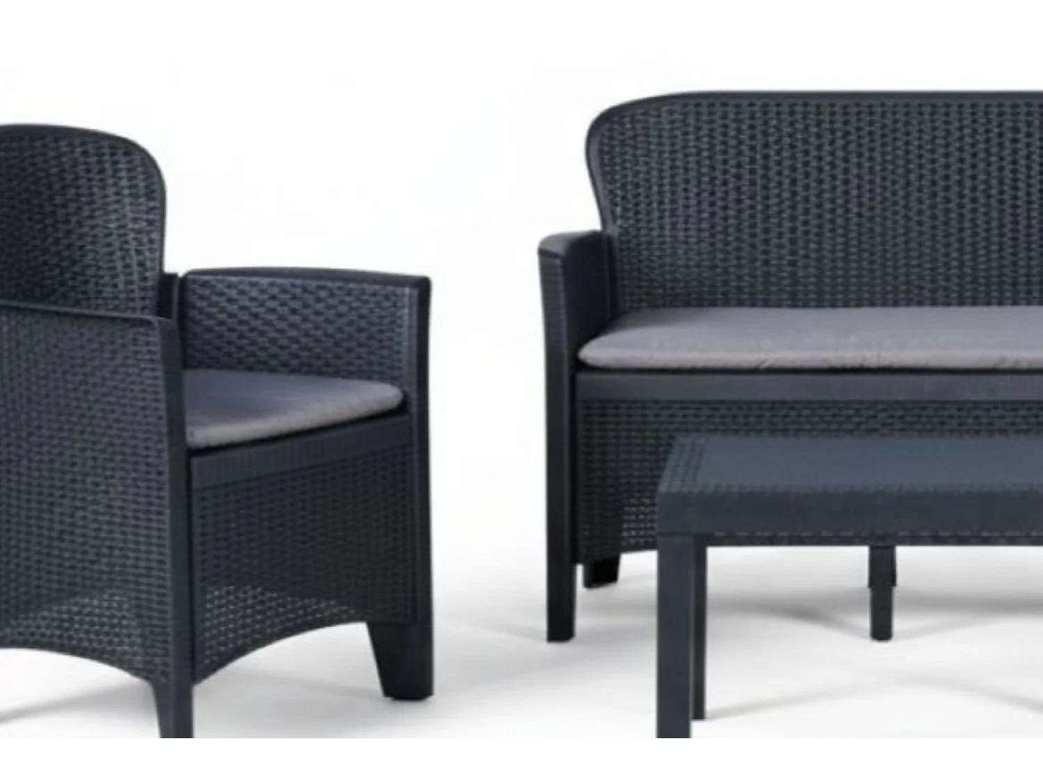 Dmora - Salón de Jardín Ostuni, Conjunto de jardín con 2 sillones, 1 sofá y 1 mesa de centro, Zona de estar efecto ratán con cojines, 100% Made in Italy, Antracita