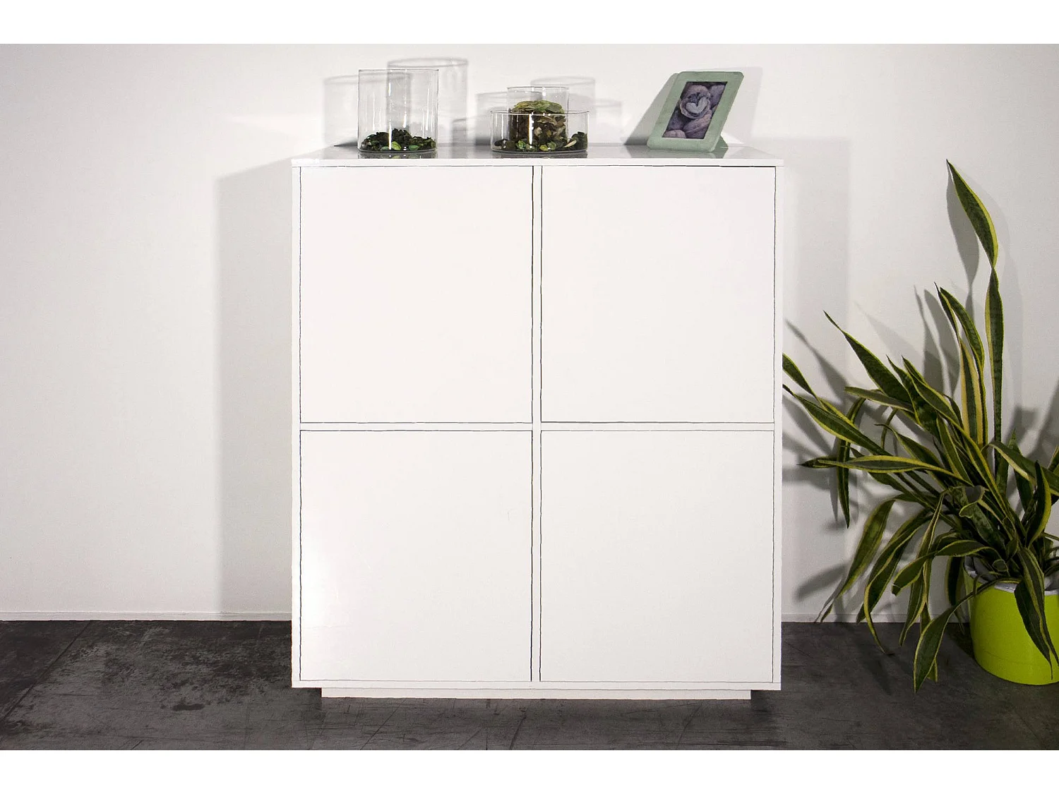 Aparador Zaccaria, Aparador de cocina con 4 puertas, Buffet de salón, 100% Made in Italy, cm 100x41h126, Blanco brillo