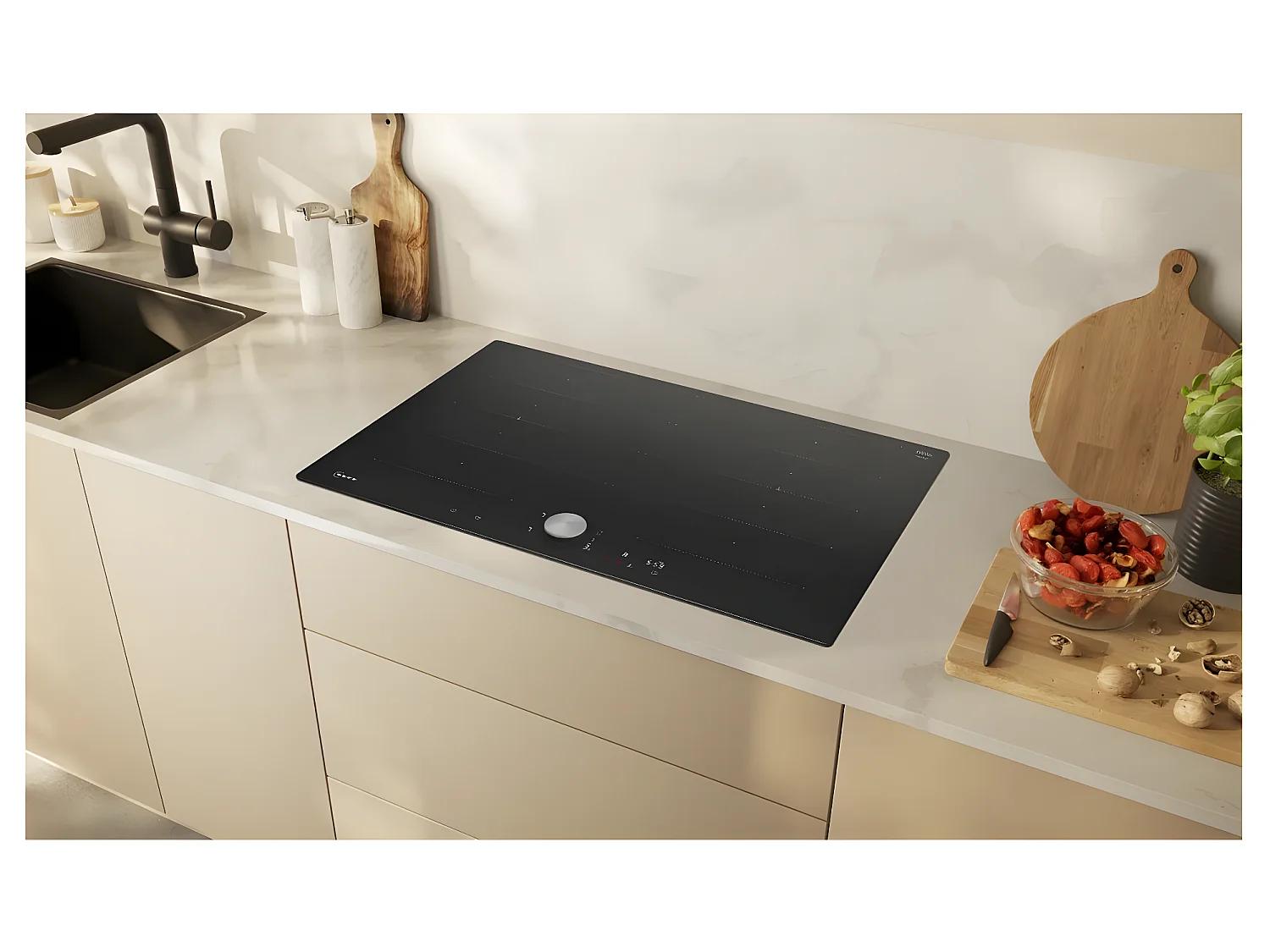 Neff Table de cuisson induction 80cm 4 feux 7400w noir - T68PTY4L0