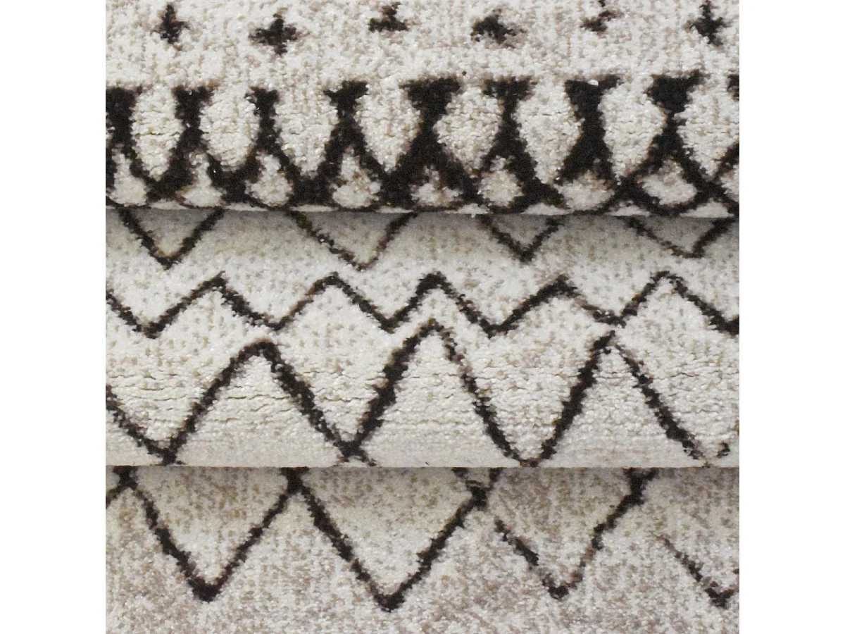 Tapis berbère 120x170 tissé motifs tribaux LYN8  MABAL crème