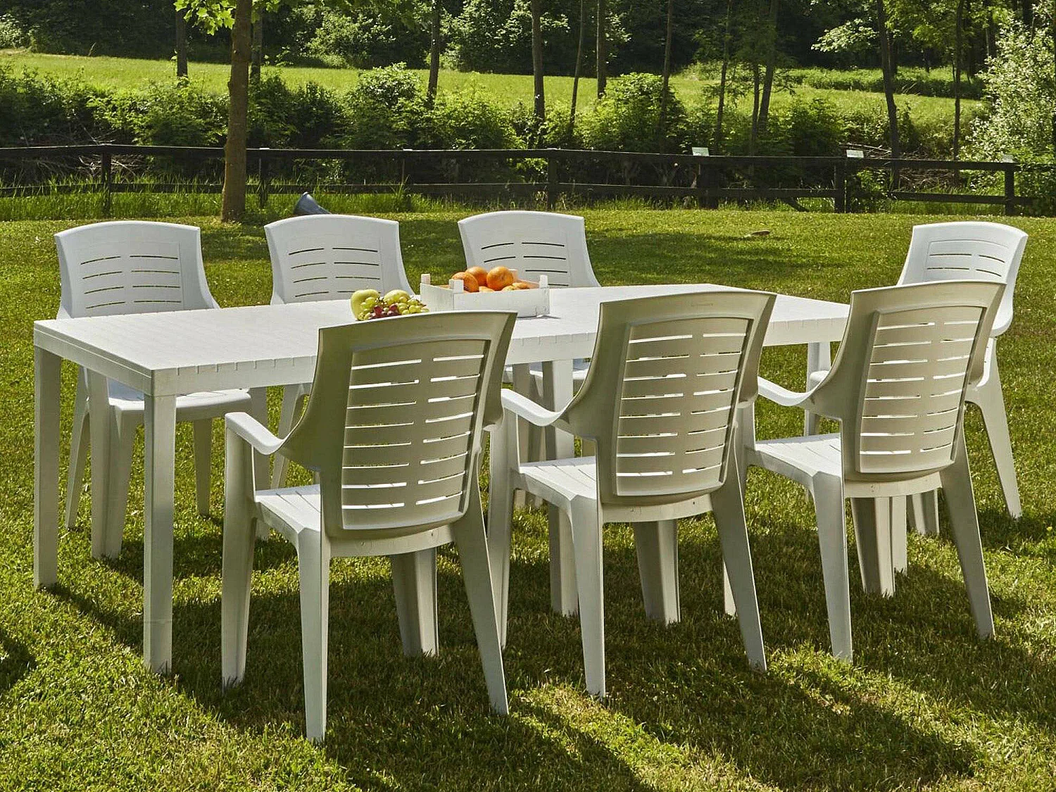 Mesa externa Dmica, Mesa de jantar extensível retangular, Mesa extensível de jardim, 100% Fabricado na Itália, 150x90h72 cm, Branco