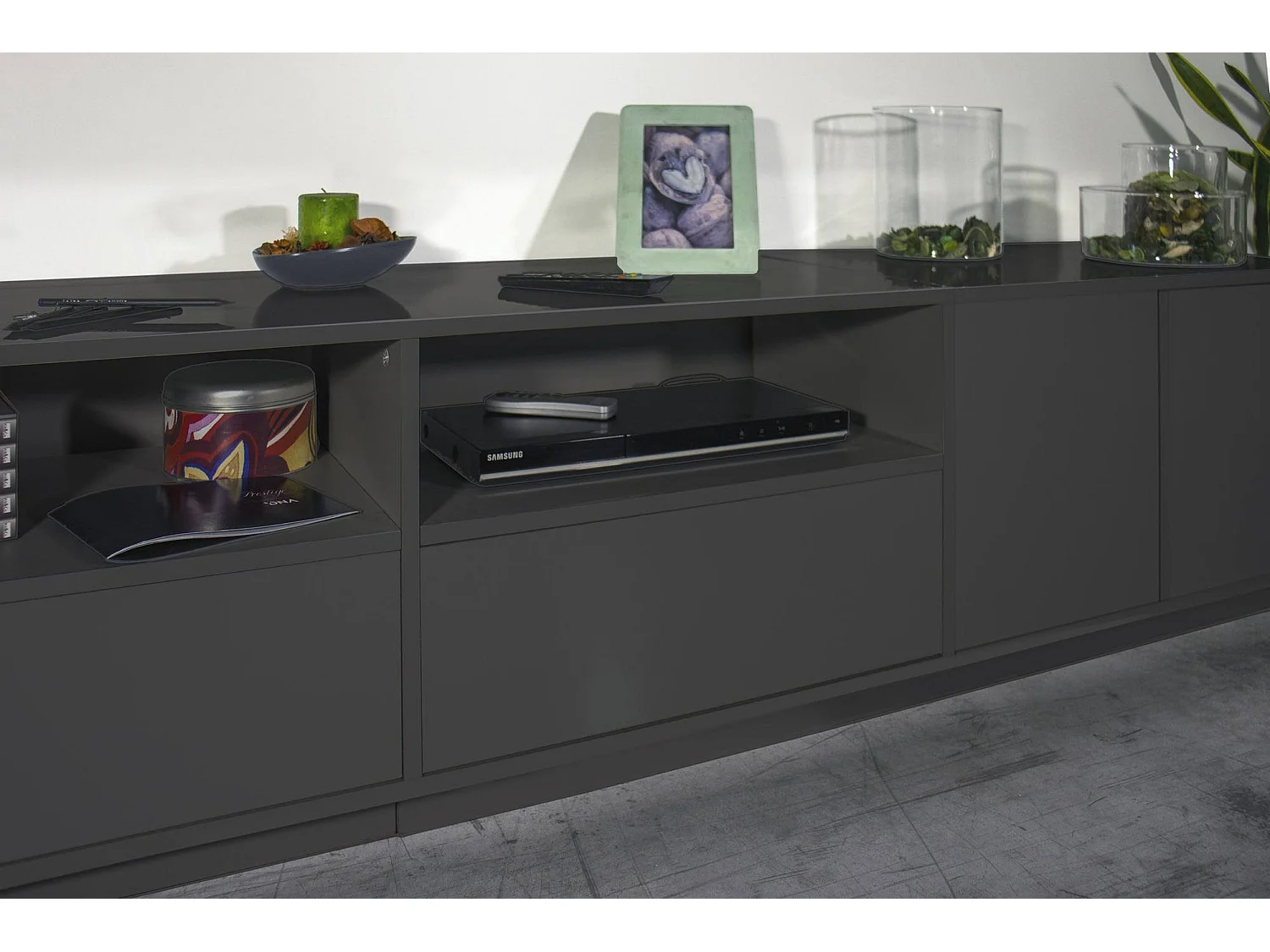 Fernsehschrank Dleott, Niedriges Sideboard für Wohnzimmer, Sockel für TV-Möbel, 100 % Made in Italy, cm 260x41h46, Anthrazit glänzend