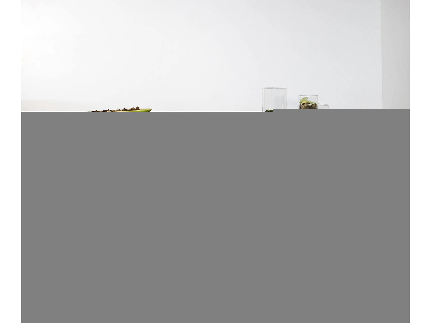 Buffet Dasllan, Buffet de cuisine avec 4 portes géométriques, Buffet de salon, Buffet de cuisine, 100% Made in Italy, 159x43h86 cm, Ardoise et Érable