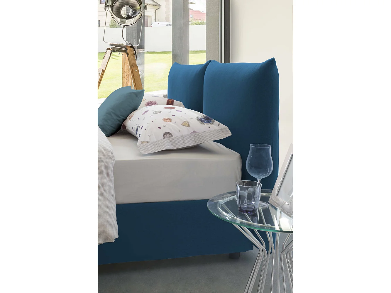 Cama matrimonial Cristel, Cama contenedor con revestimiento de tela, 100% Made in Italy, Apertura frontal, con colchón 160x190 cm incluido, Azul