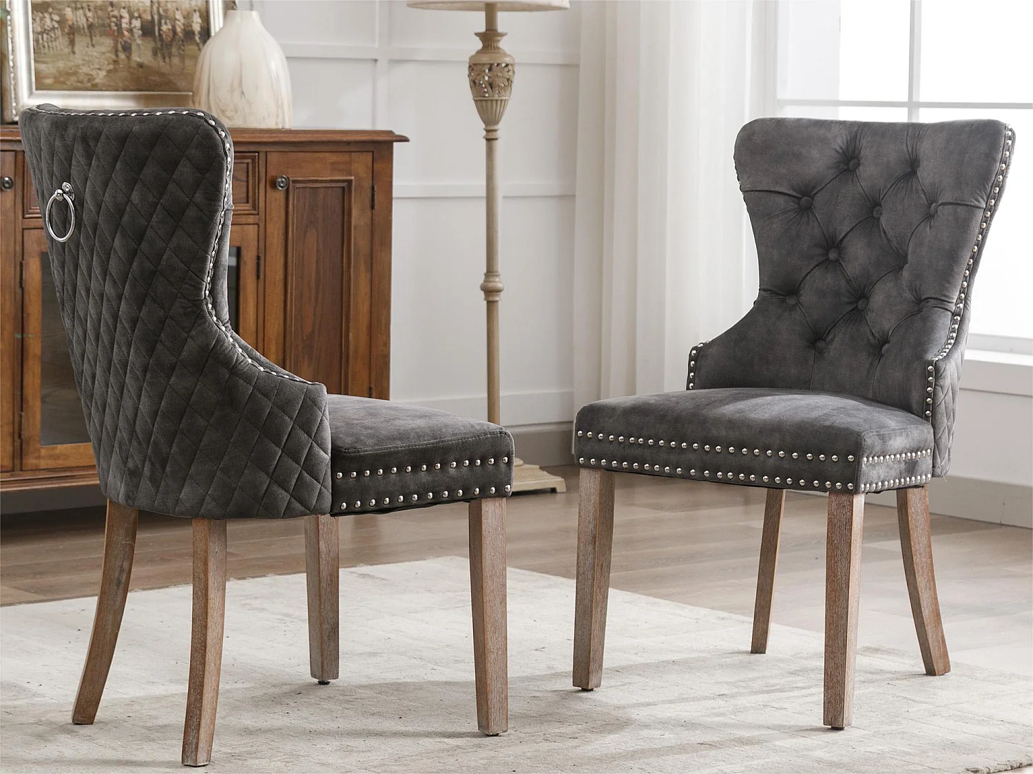 Set van 2 fluwelen stoelen - massief houten poten - grijs