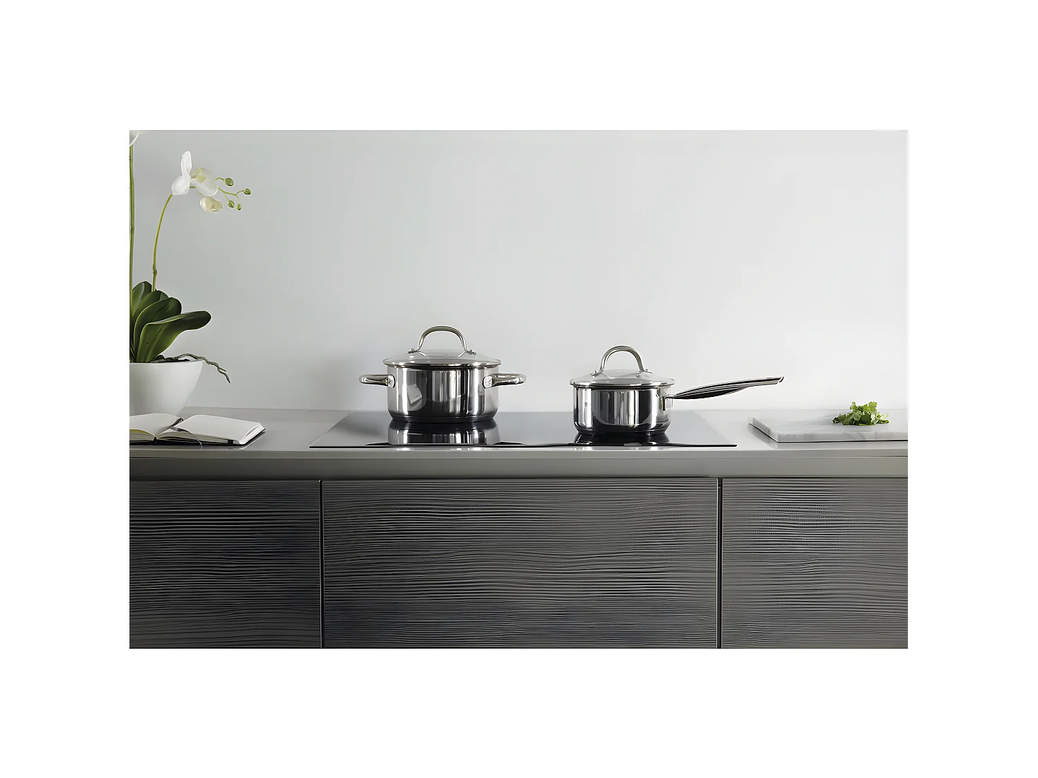 Whirlpool Table de cuisson induction 77cm 8 feux 7400w noir - smp778cneixl