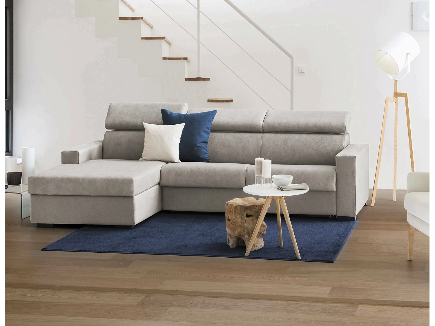 Divano fisso con penisola in tessuto tortora 280x95h85 cm