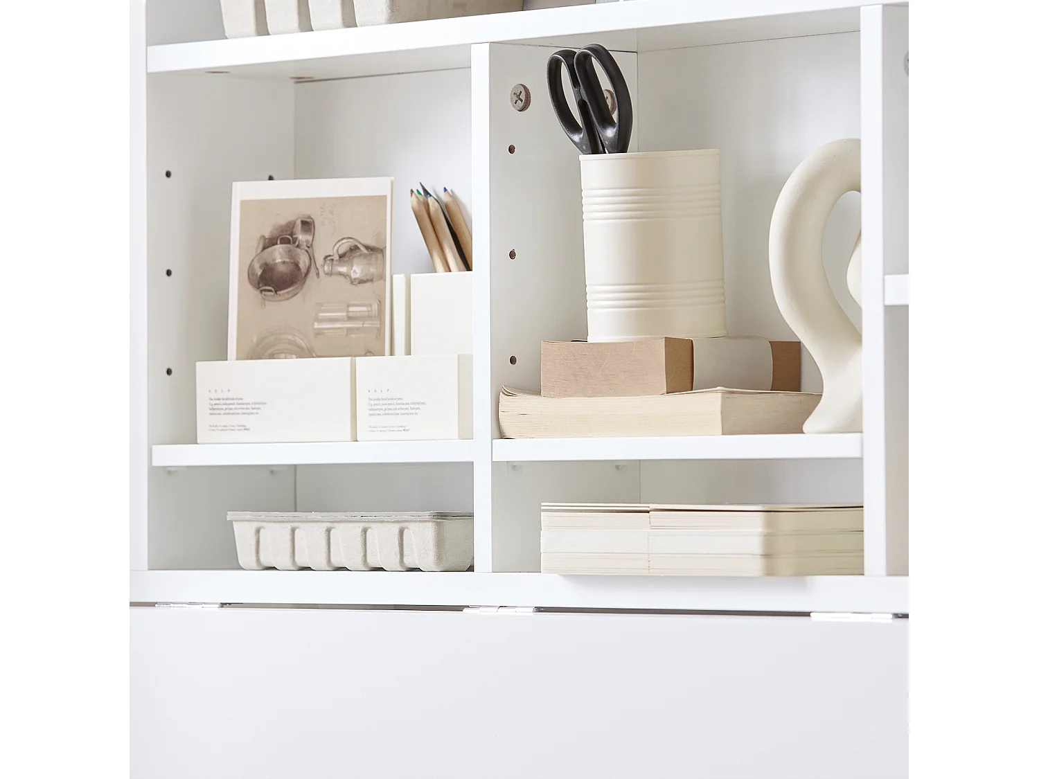 SoBuy Bureau Pliable Mural avec Étagère de Rangement Suspendue, Bureau Mural Rabattable, Bureau d'ordinateur Portable Mural FWT07-II-W