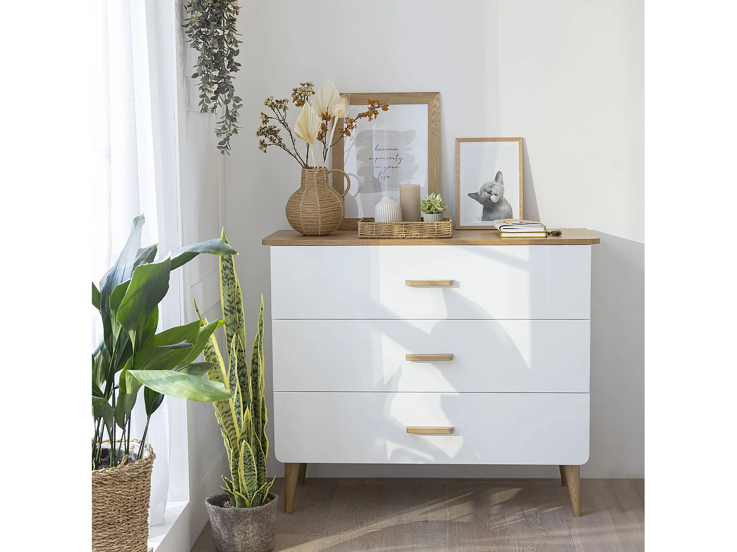 Commode SMOOTHCLOUD en bois naturel et blanc