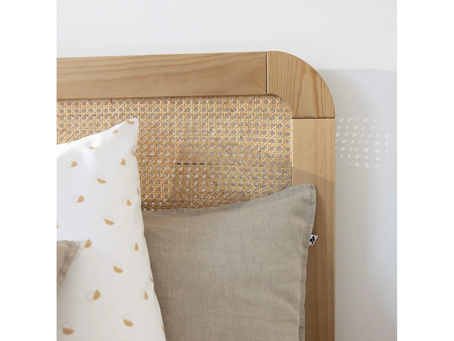 Tête de lit SMOOTHCLOUD 140 cm en cannage et bois naturel