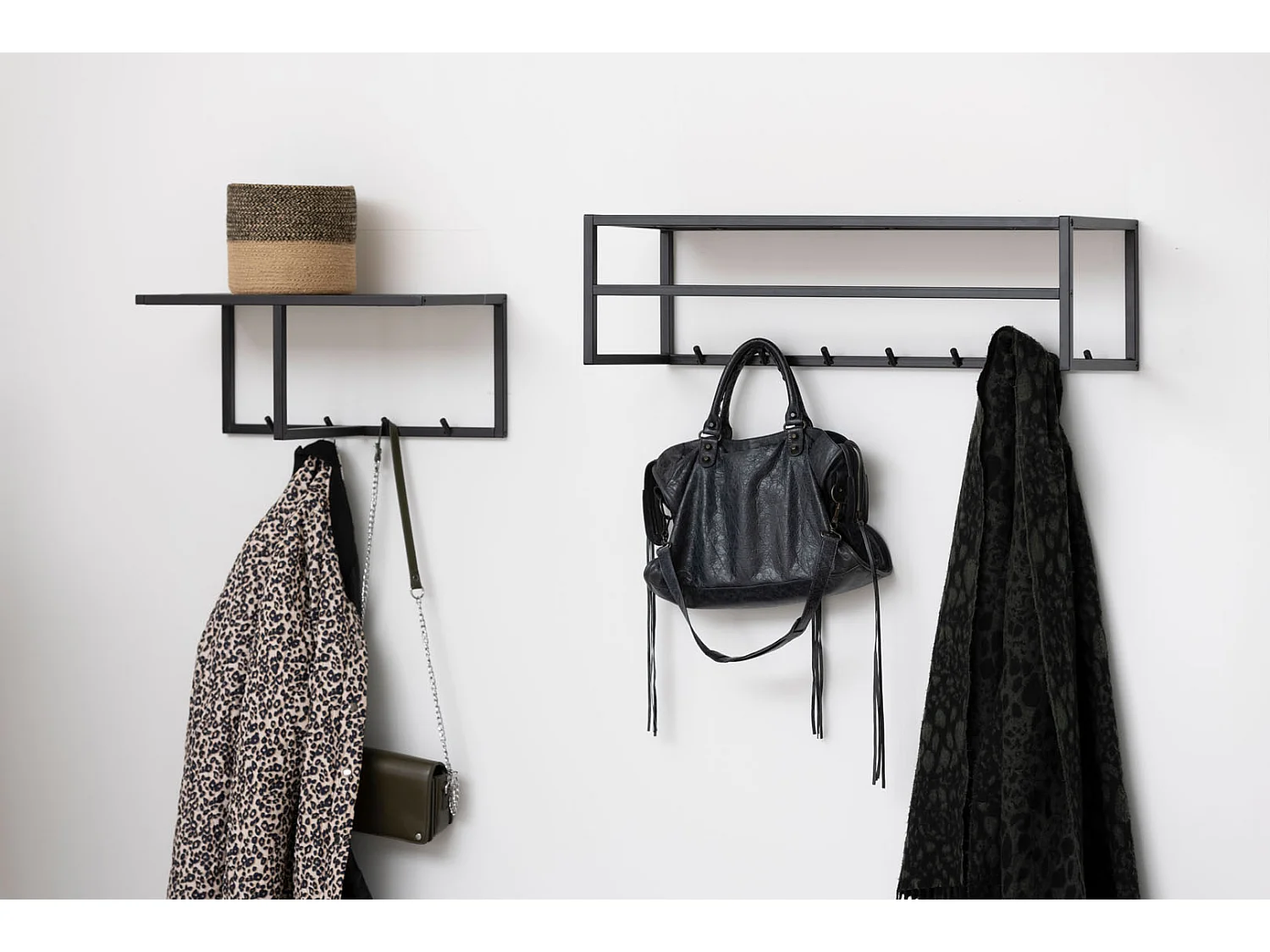 Sea kapstok 1 plank 7 haken zwart.