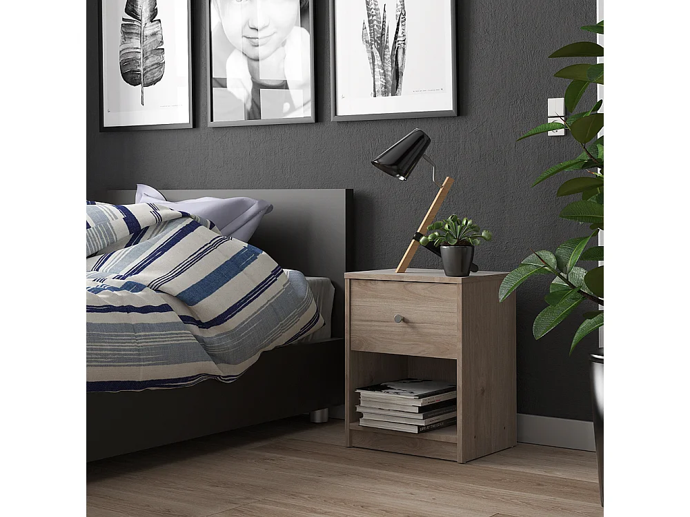 Maria nachtkastje met 1 lade en 1 plank, licht notenhout.