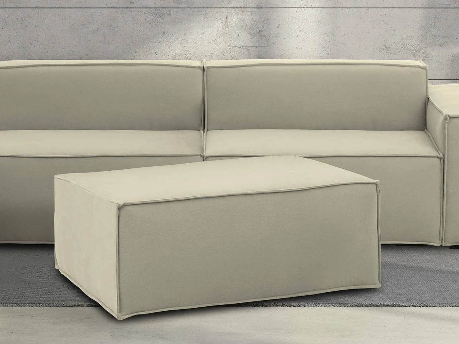 Pufe Dabdella, Pufe de sala, 100% Fabricado na Itália, Poltrona relaxante em tecido acolchoado, 100x70h43 cm, Bege