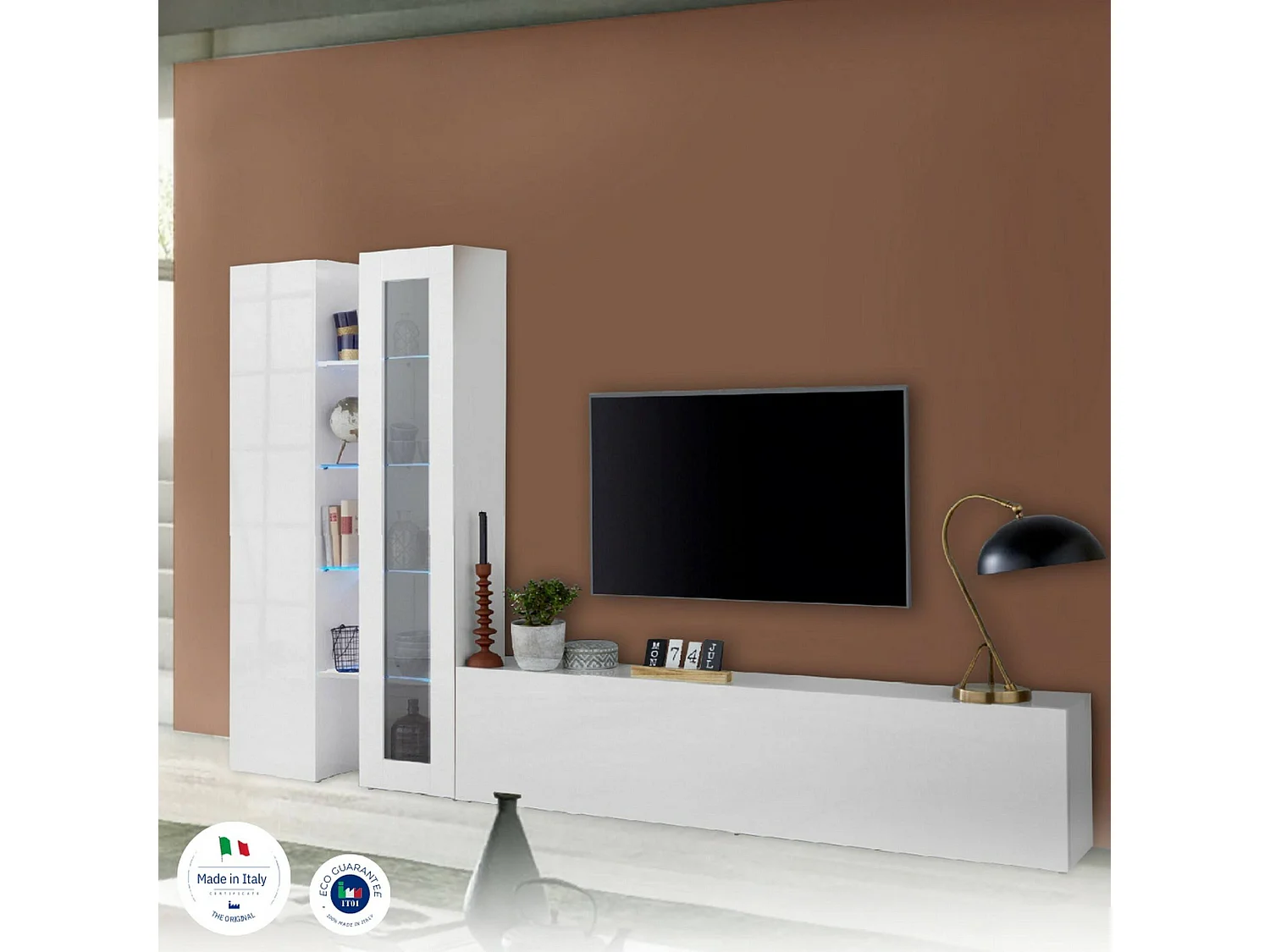 Élément mural Dcau, meuble TV 3 portes, Meuble de salon polyvalent avec vitrine et lumière LED, 100% Made in Italy, 280x30h180 cm, Blanc brillant