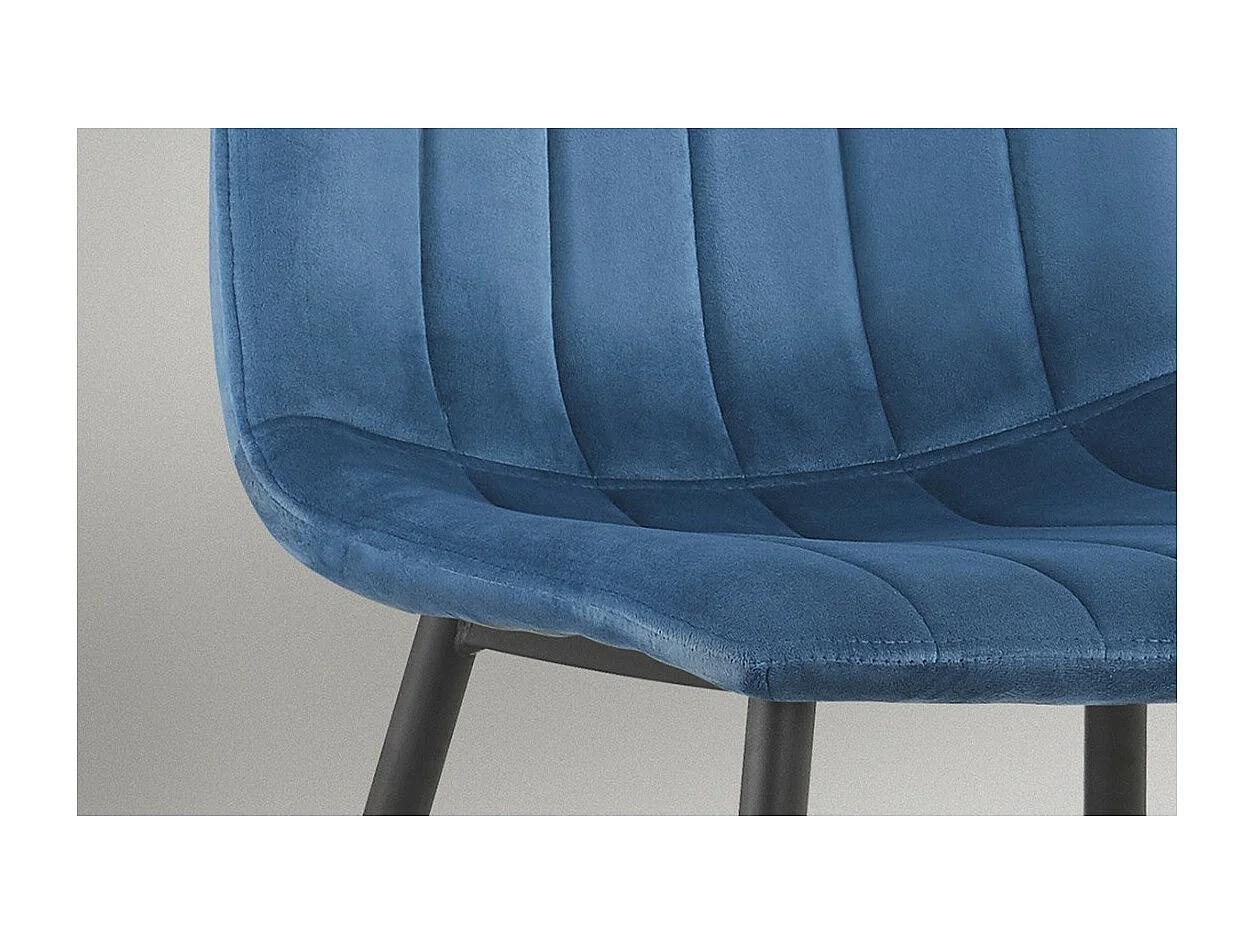 Stoel BRUCE Fluweel Blauw, afmetingen: H86 x B45 x D55 cm, ideaal voor een moderne en design eetkamer.