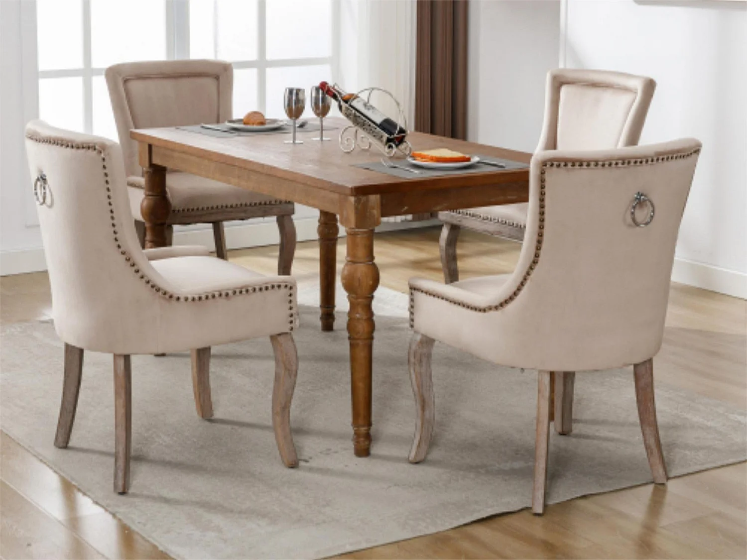 Set van 4 fluwelen stoelen - met massief houten poten - beige