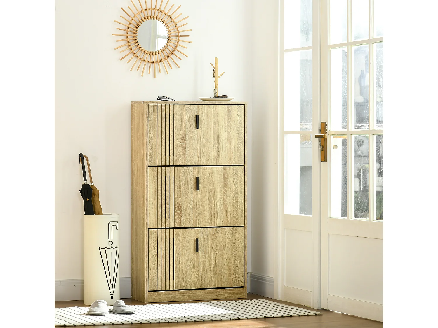 Meuble à chaussures design Urban Craft 3 portes abattantes 3 étagères poignées métal noir aspect chêne clair