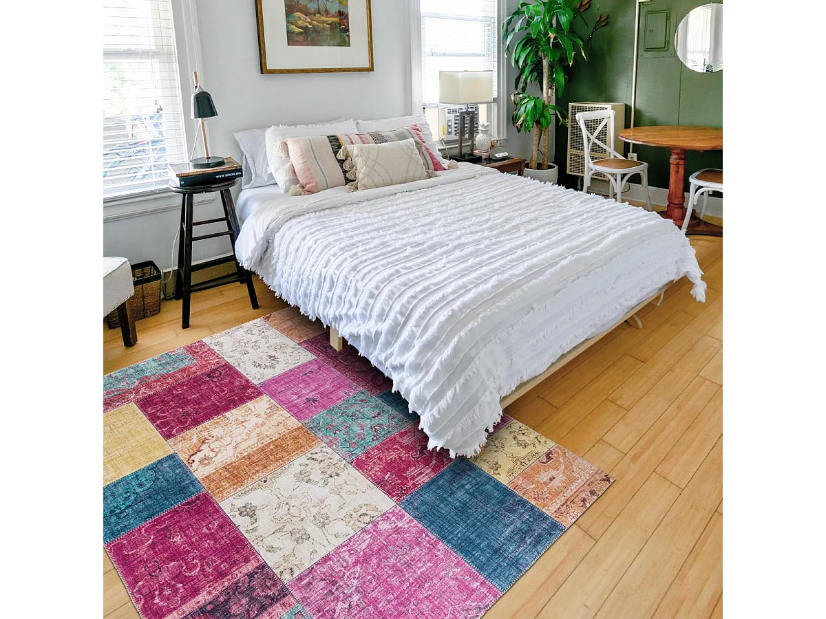 tapis chambre 120x170 tissé rose et jaune rectangle motif géométrique NIKOL