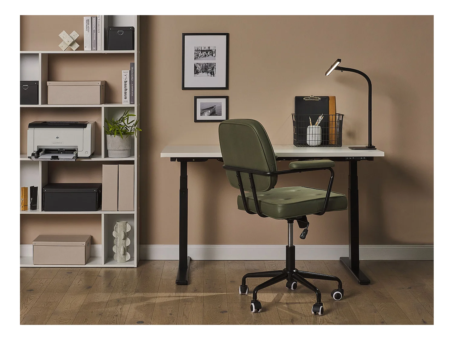 Lámpara LED de escritorio KOURIS con sensor de movimiento Metal Negro