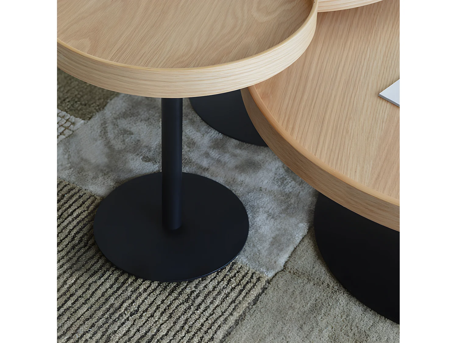 Yuri - Table basse ronde en bois et métal ø70cm - Bois clair