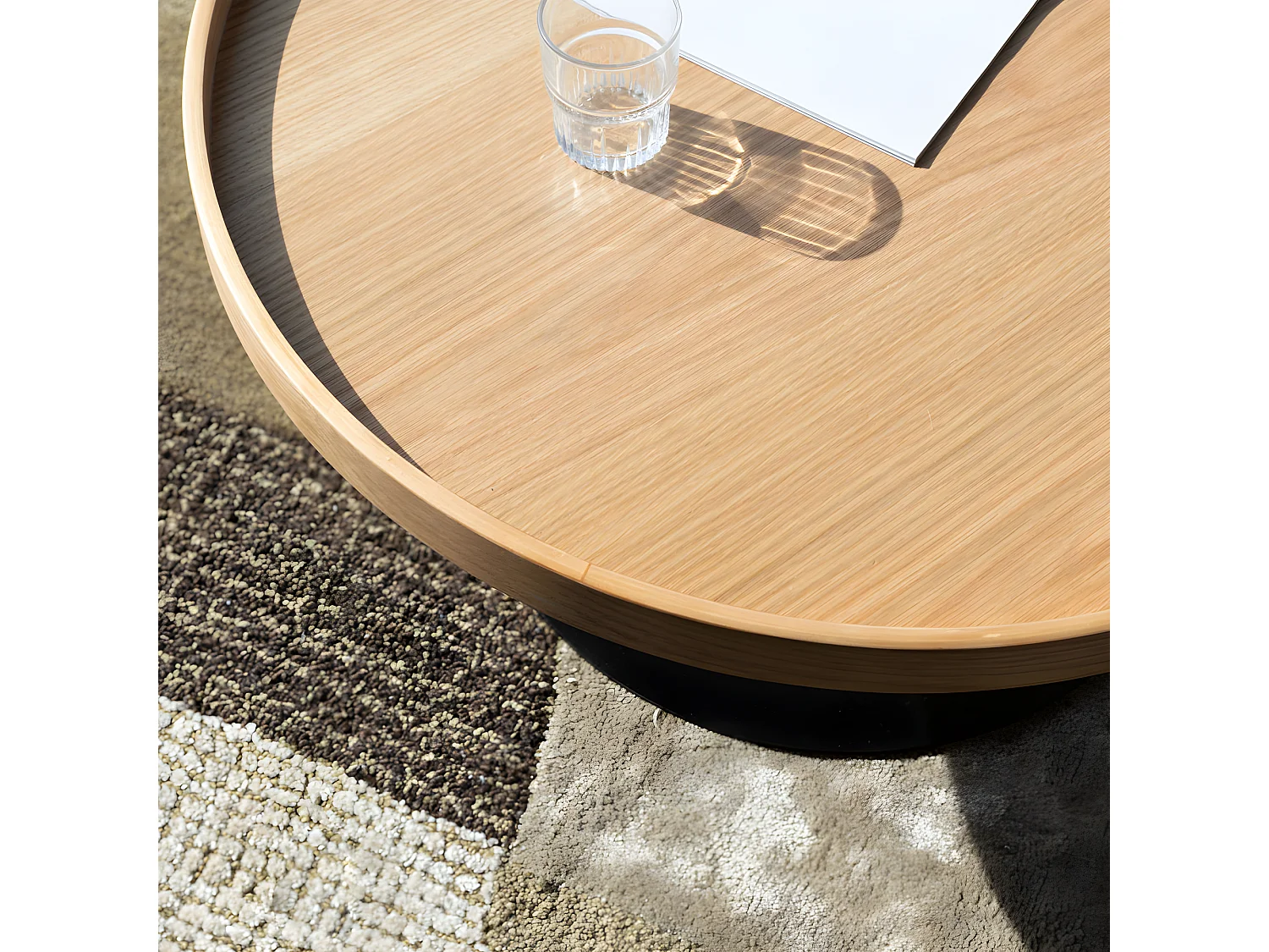 Yuri - Table basse ronde en bois et métal ø70cm - Bois clair